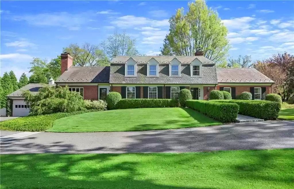 The Home in Connecticut is a luxurious home sited on lush grounds with privacy of a private cul-de-sac now available for sale. This home located at 7 Deer Ln, Greenwich, Connecticut; offering 05 bedrooms and 06 bathrooms with 5,019 square feet of living spaces.