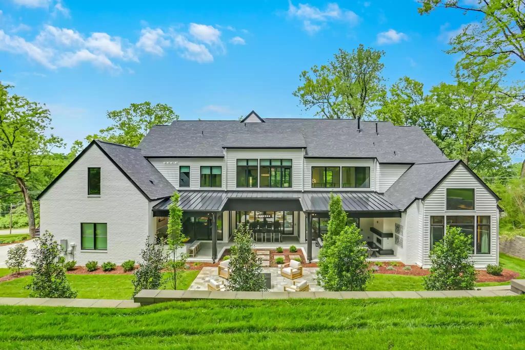 The Home in Tennessee is a luxurious home showcasing chic and open layout for many amazing entertaining spaces now available for sale. This home located at 4600 Shys Hill Rd, Nashville, Tennessee; offering 05 bedrooms and 07 bathrooms with 7,108 square feet of living spaces. 