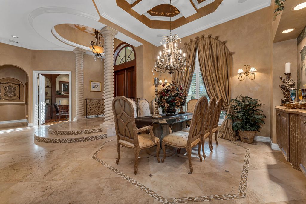 This-5499777-Exceptional-Custom-Home-in-Naples-is-Ideal-for-Entertaining-with-Luxurious-Amenities-12
