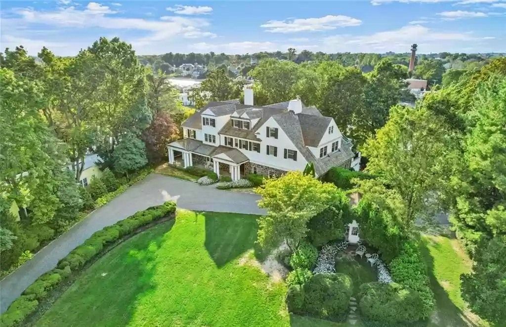 The Home in Connecticut is a luxurious home showcasing a masterful blend of high end details and finishes now available for sale. This home located at 200 Byram Shore Rd, Greenwich, Connecticut; offering 05 bedrooms and 07 bathrooms with 8,948 square feet of living spaces.