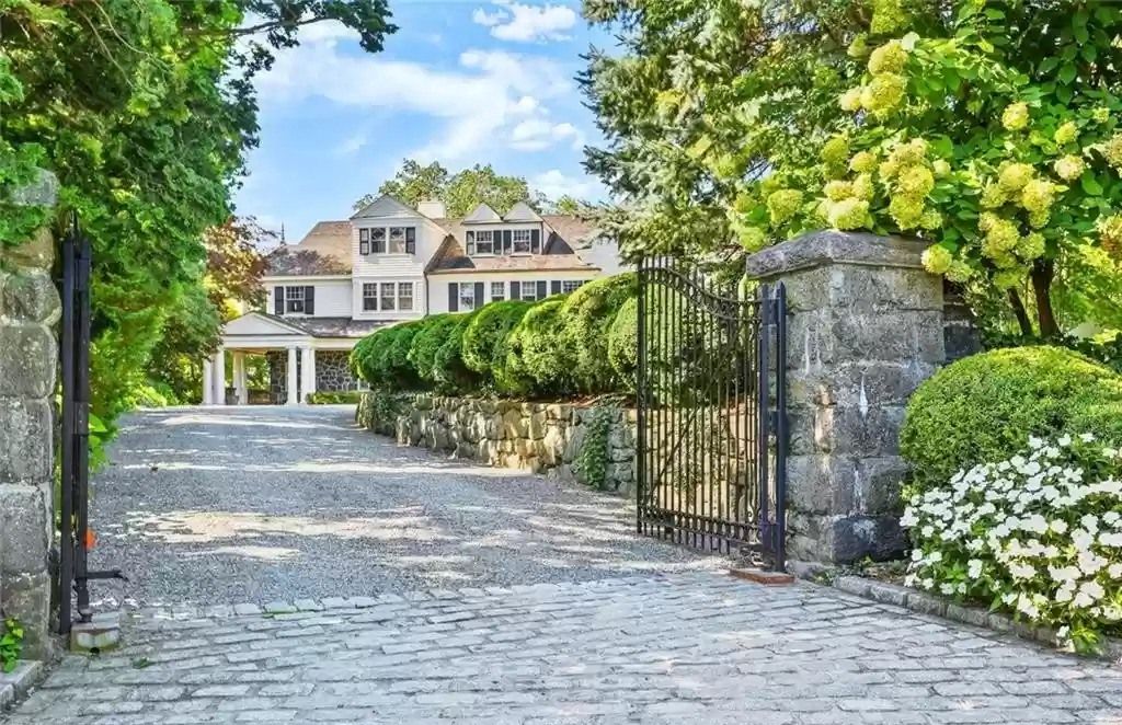The Home in Connecticut is a luxurious home showcasing a masterful blend of high end details and finishes now available for sale. This home located at 200 Byram Shore Rd, Greenwich, Connecticut; offering 05 bedrooms and 07 bathrooms with 8,948 square feet of living spaces.
