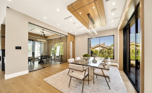 $6,895,000 Brand New Home In Encino Boasts An Incredibly Open Floor Plan