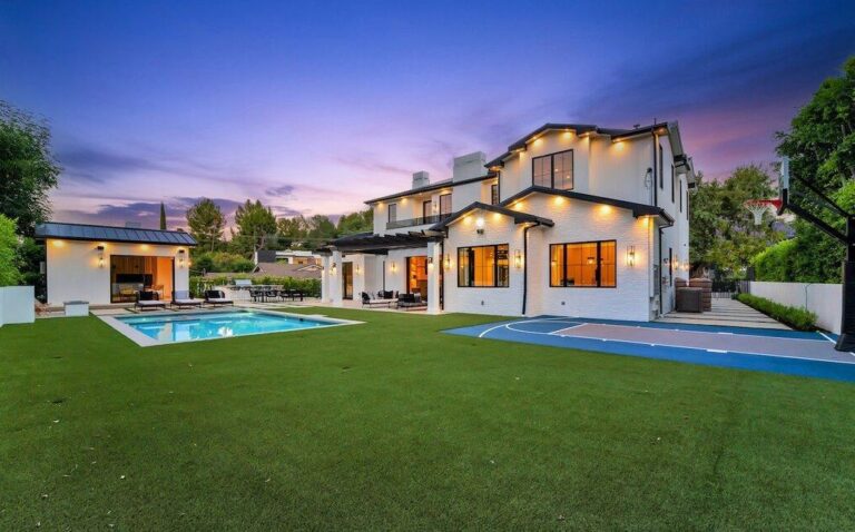 $6,895,000 Brand new home in Encino boasts an incredibly open floor plan