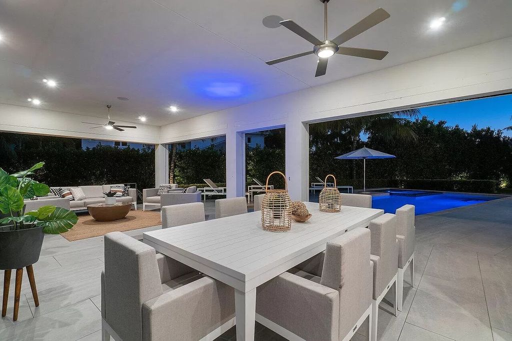 This-8700000-Modern-European-Home-in-Boca-Raton-has-An-Incredible-Backyard-Space-13