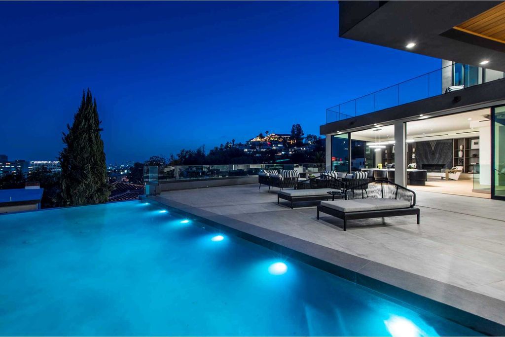 The Home in Los Angeles is a brand new modern gated view property was designed with both entertaining and everyday living in mind now available for sale. This home located at 1947 Glencoe Way, Los Angeles, California