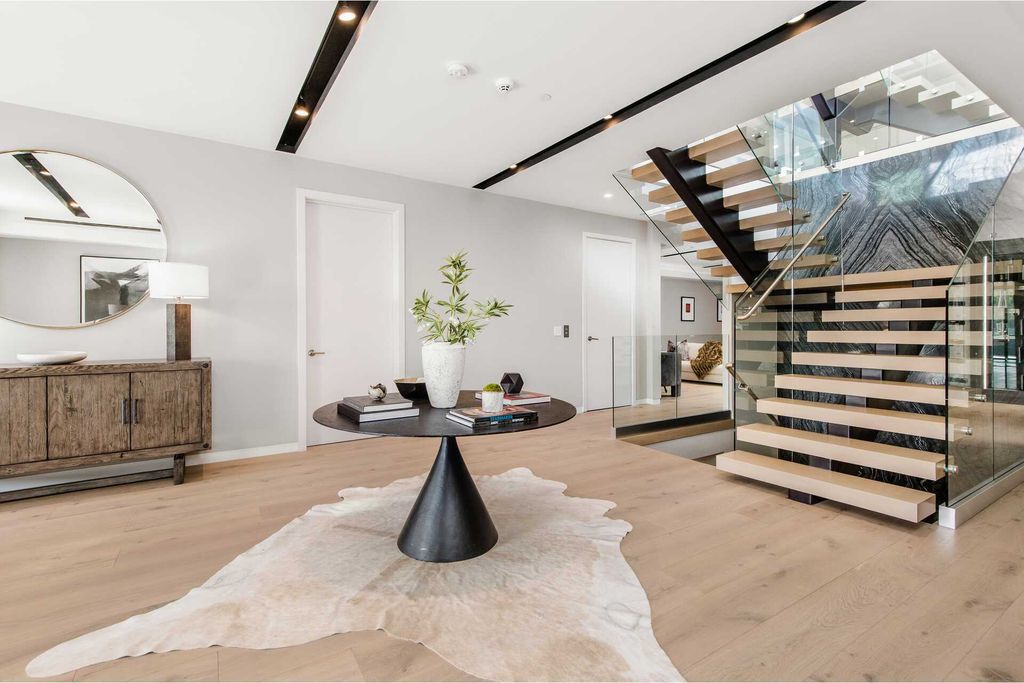 The Home in Los Angeles is a brand new modern gated view property was designed with both entertaining and everyday living in mind now available for sale. This home located at 1947 Glencoe Way, Los Angeles, California