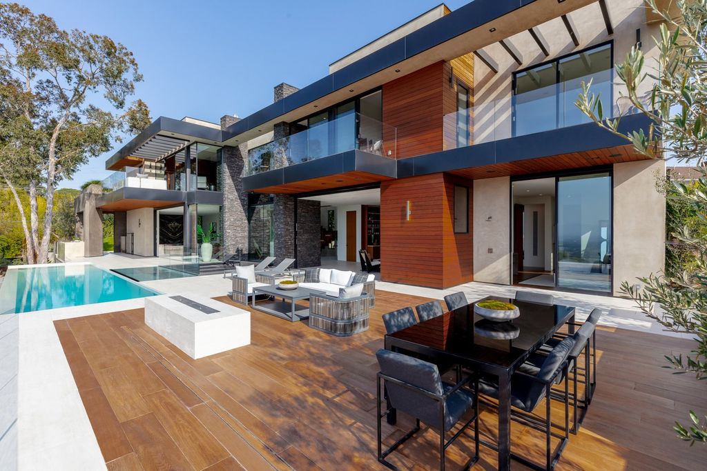 This-Brand-New-17500000-Sprawling-Home-in-Beverly-Hills-Inspired-by-Nature-and-Centered-in-Tranquility-10