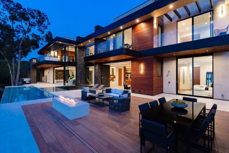 This Brand New $17,500,000 Sprawling Home in Beverly Hills Inspired by Nature and Centered in Tranquility