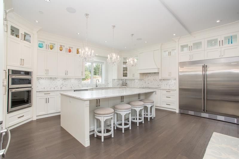 This-C3399000-Gorgeous-House-in-Maple-Ridge-Boasts-Outstanding-Quality-and-Layout-3