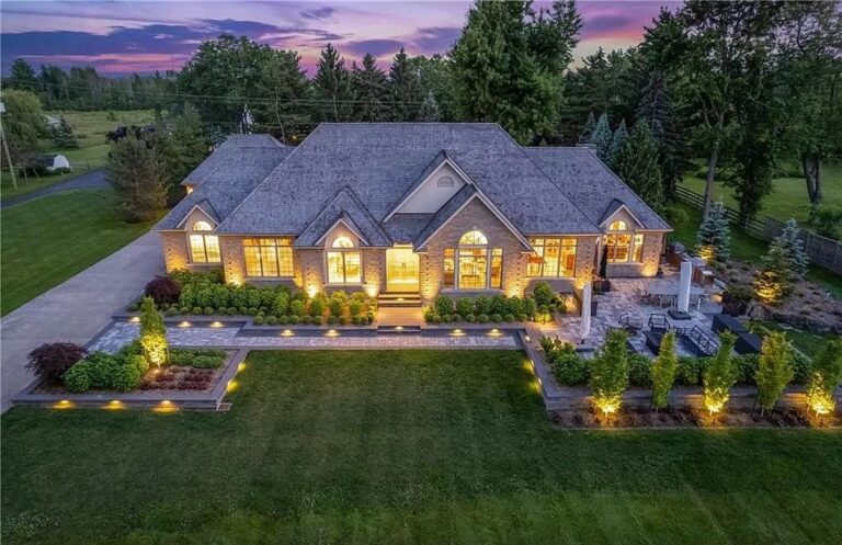 This C$4,995,000 Palatial Estate in Fort Erie Boasts Unobstructed Water Views of the World Famous Niagara River