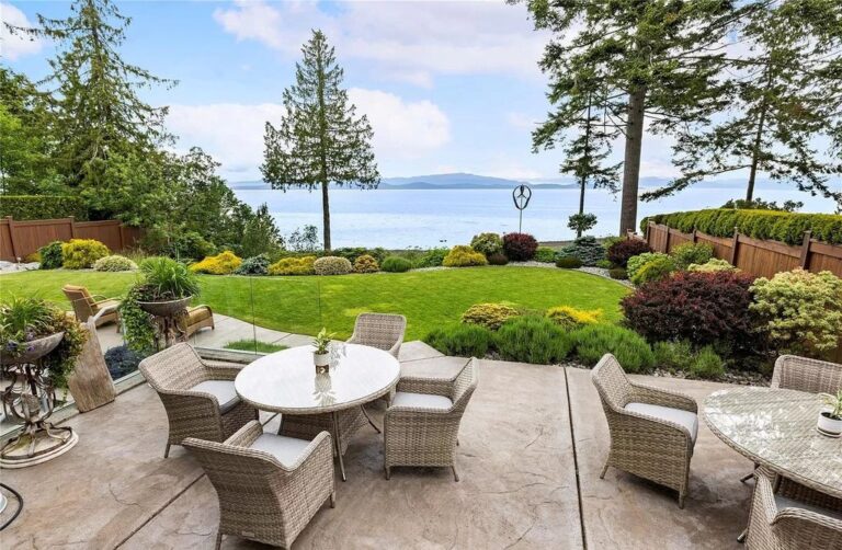This C5,250,000 Waterfront Home in Parksville Affords ResortStyle
