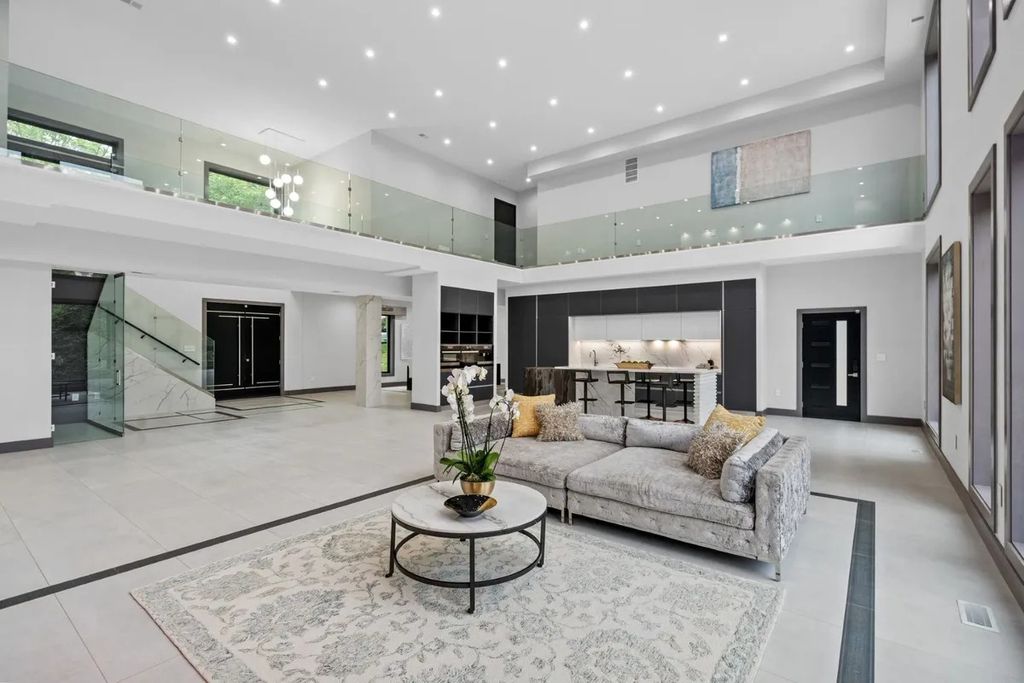 With-Emphasis-on-Sleek-Form-and-Seamless-Function-The-Modern-Residence-in-Virginia-Prices-at-3645000-12