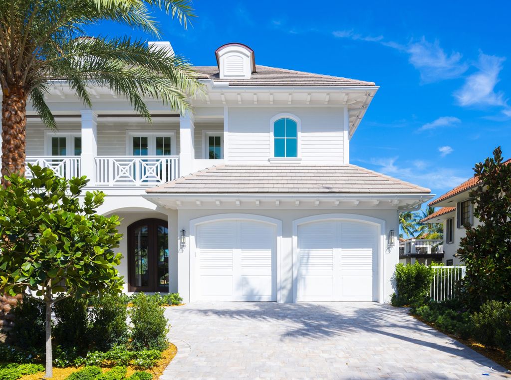 The Masterpiece in Fort Lauderdale, a truly one of a kind magnificent estate with exceptional finishes and craftsmanship featuring the state of the art amenities for entertaining and living. This home located at 52 Royal Palm Dr, Fort Lauderdale, Florida.