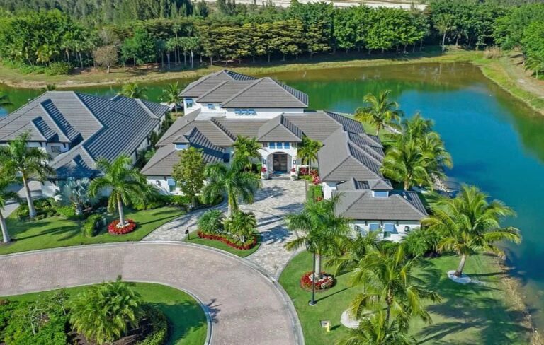 A Magnificent Estate Home Showcases Exquisite Architectural Details in Miromar Lakes Seeking $6,499,500