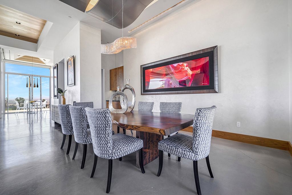 The Home in Somis, a modern masterpiece situated behind gates overlooking the 17th hole at the prestigious world-class Saticoy Golf Club with amazing vistas from every room is now available for sale. This home located at 4941 Northridge Dr, Somis, California