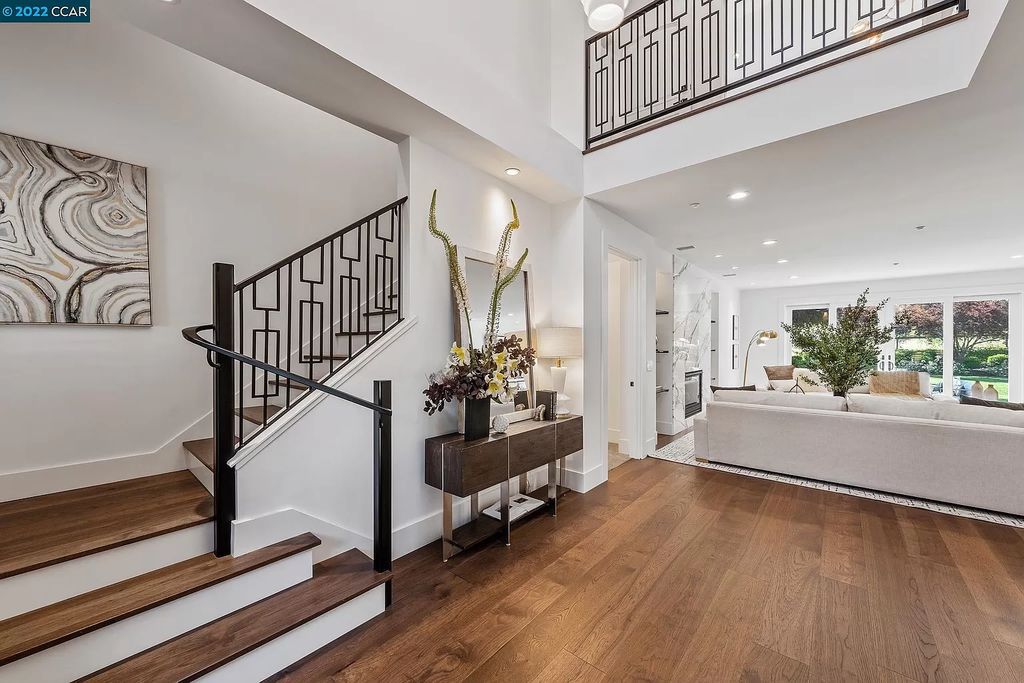 The Residence in Lafayette, a meticulously renovated home offers an open floor plan with high ceilings and abundant natural light is now available for sale. This home located at 1261 Rose Ln, Lafayette, California