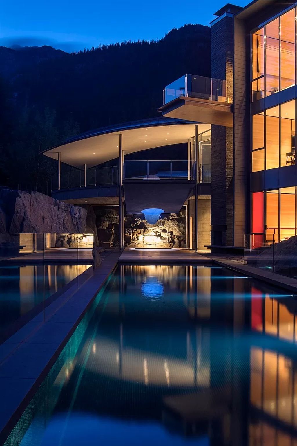 Blend-Perfectly-with-the-Surrounding-Landscape-Architectural-Masterpiece-in-Whistler-Listing-for-C39000000-26