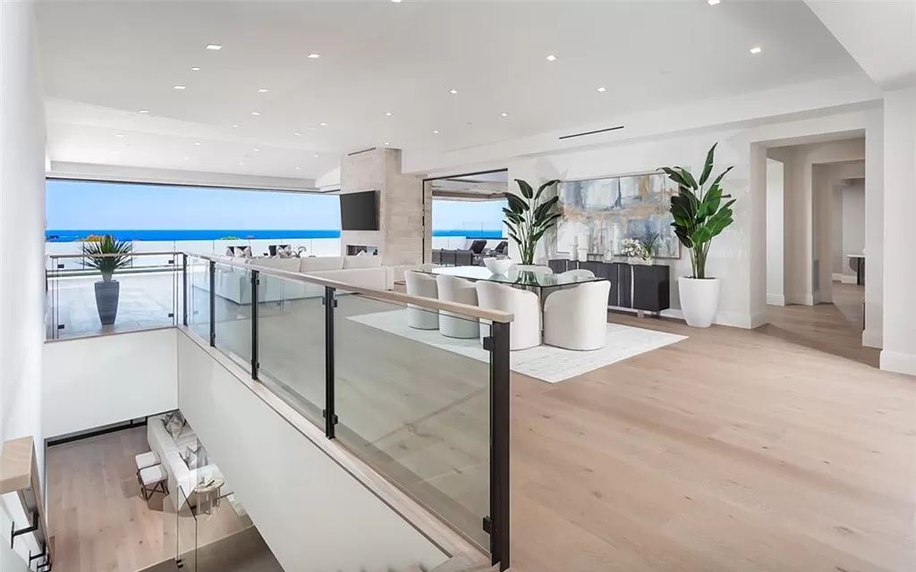 The Mansion in Corona Del Mar is a newly built home has been curated for ideal functionality and positioned to optimize the panoramic ocean vistas now available for sale. This home located at 4527 Perham Rd, Corona Del Mar, California