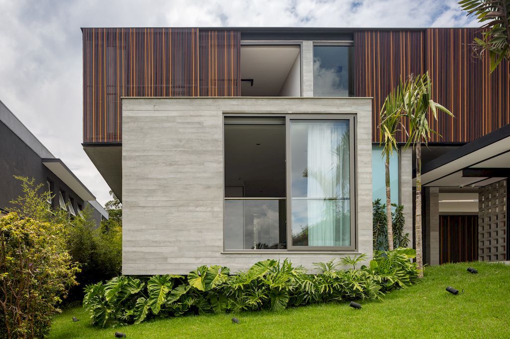 Casa FCS in Tamboré, Brazil by SAU Studio Arquitetura Urbanismo