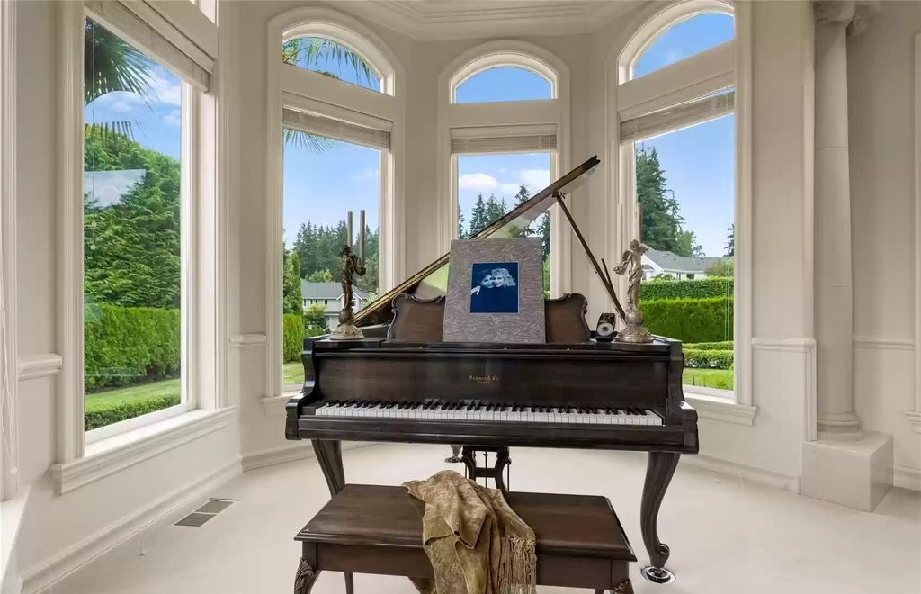 The Home in Woodinville offers every luxury & amenity on an executive level, now available for sale. This home located at 15031 167th Court NE, Woodinville, Washington