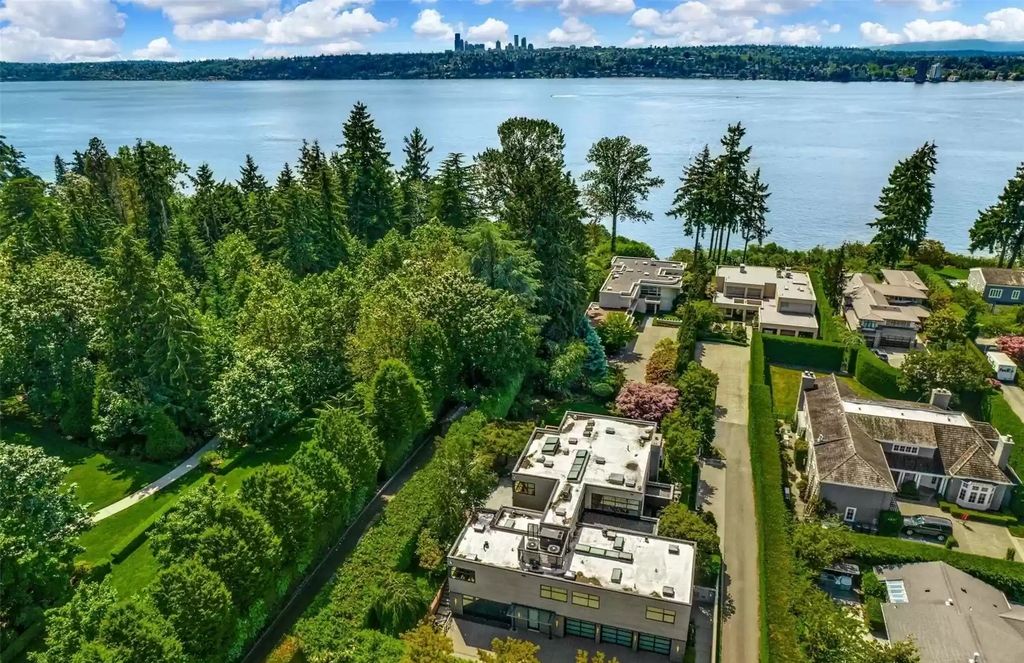 The Estate in Medina is a luxurious home where its every single corner is  an exemplary fine art now available for sale. This home located at 1829 Evergreen Point Road, Medina, Washington; offering 03 bedrooms and 05 bathrooms with 6,658 square feet of living spaces. 