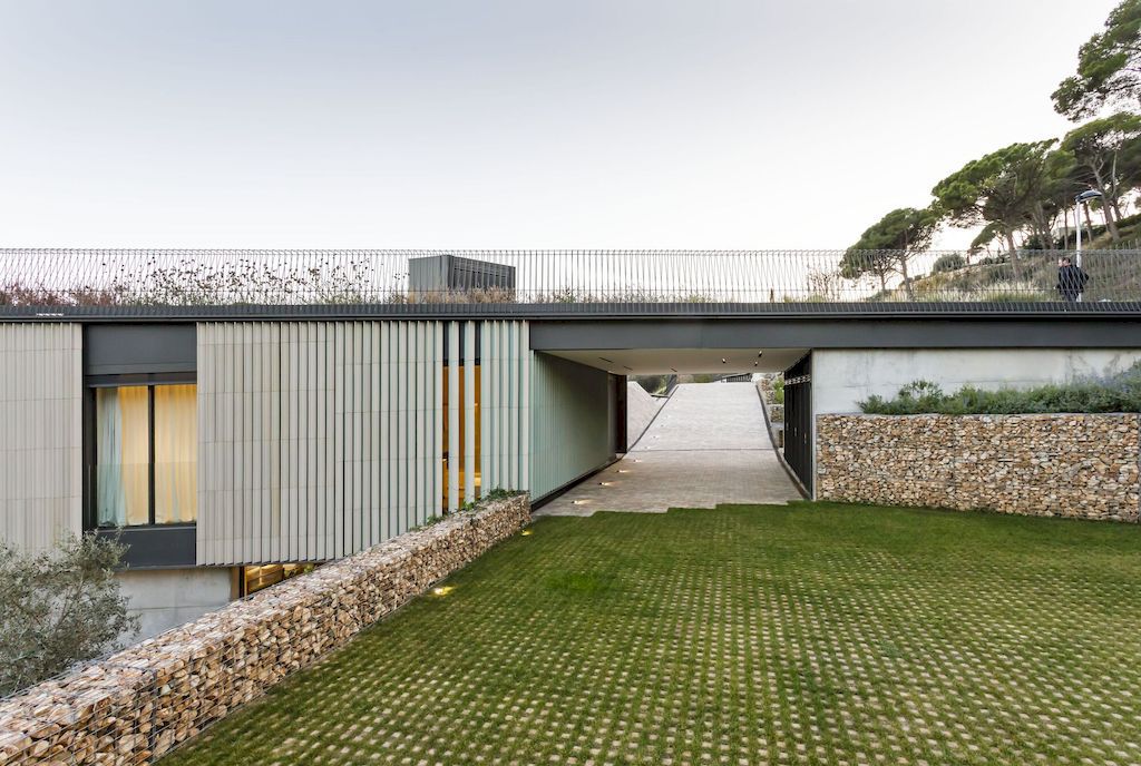 Happy House in Begur integrates environment by SALA Ferusic Architects
