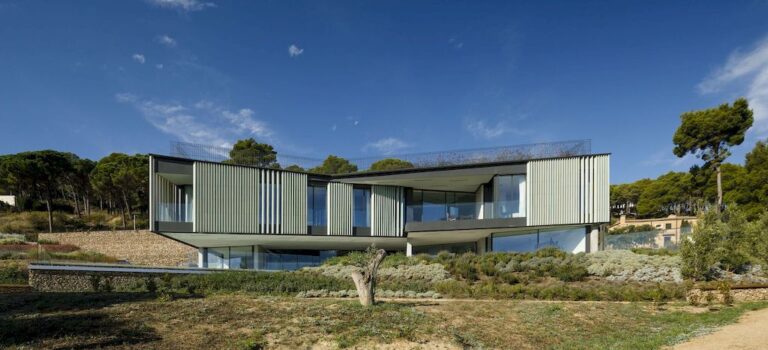 Happy House in Begur integrates environment by SALA Ferusic Architects