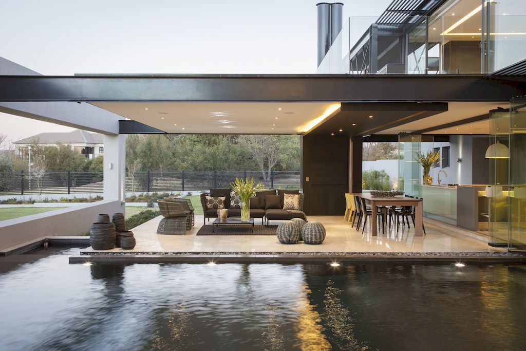 House Ber for Open Plan & Airy Spaces by Nico van der Meulen Architects