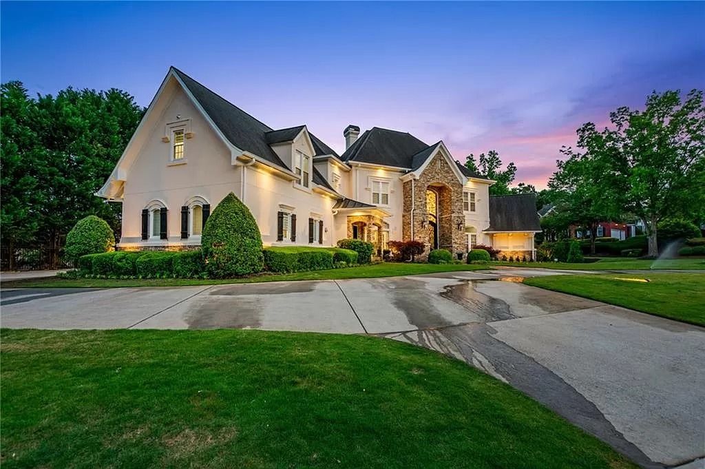 The Estate in Georgia is a luxurious home boasting breathtaking details from fabulous entrance doors, large foyer, high ceiling, grand brand new staircase so many great things now available for sale. This home located at 2392 Seaborn Pl, Duluth, Georgia; offering 07 bedrooms and 09 bathrooms with 0.88 acres of land.