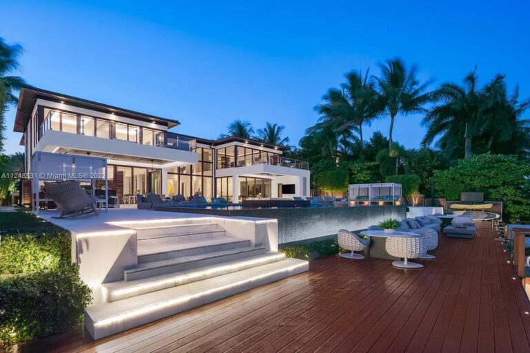 Magnificent Mansion in Miami with The Most Breathtaking Wide Open Biscayne Bay Views