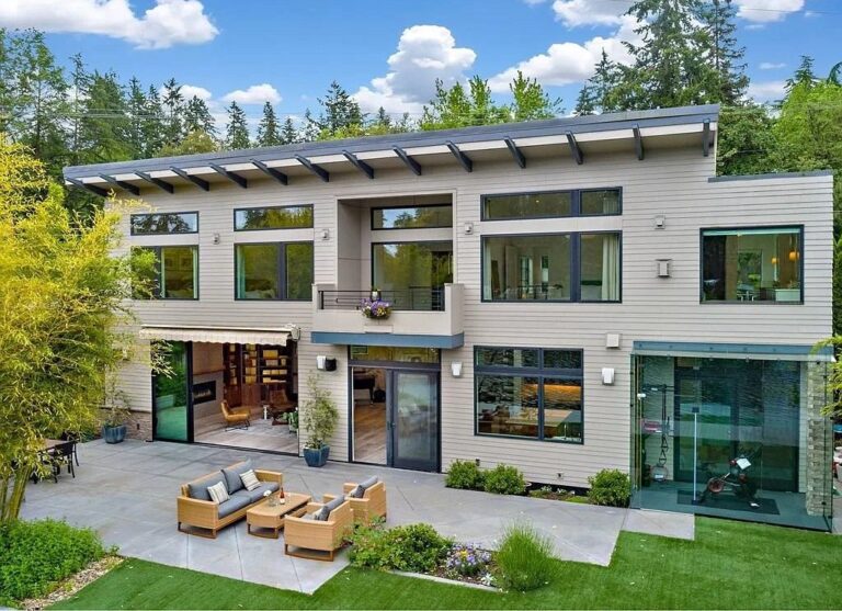 Listing for $4,380,000, This House in Lake Oswego Embraces all Aspects of Lakefront Living