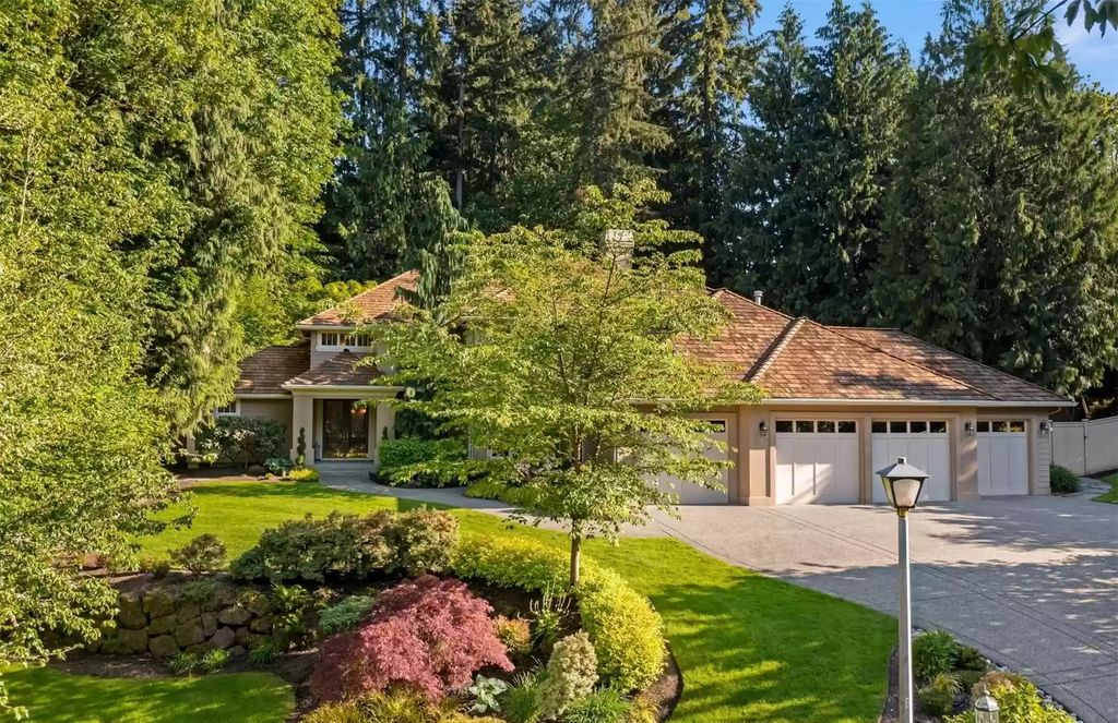 The Estate in Washington is a luxurious home boasting style, comfort and privacy now available for sale. This home located at 20347 NE 61st Court, Redmond, Washington; offering 04 bedrooms and 05 bathrooms with 4,341 square feet of living spaces. 