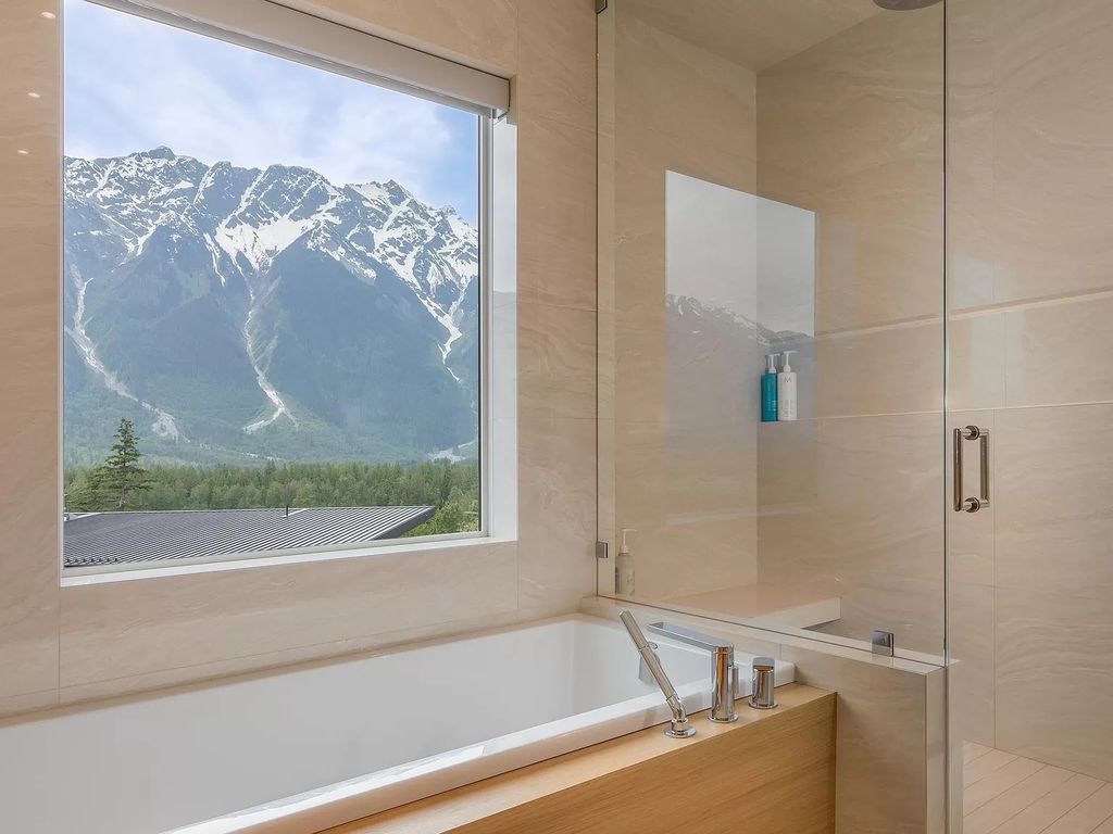 The Residence in Pemberton is a luxurious home with a fabulous panoramic view of the mountain, now available for sale. This home located at 1771 Pinewood Dr, Pemberton, BC V0N 2L3, Canada