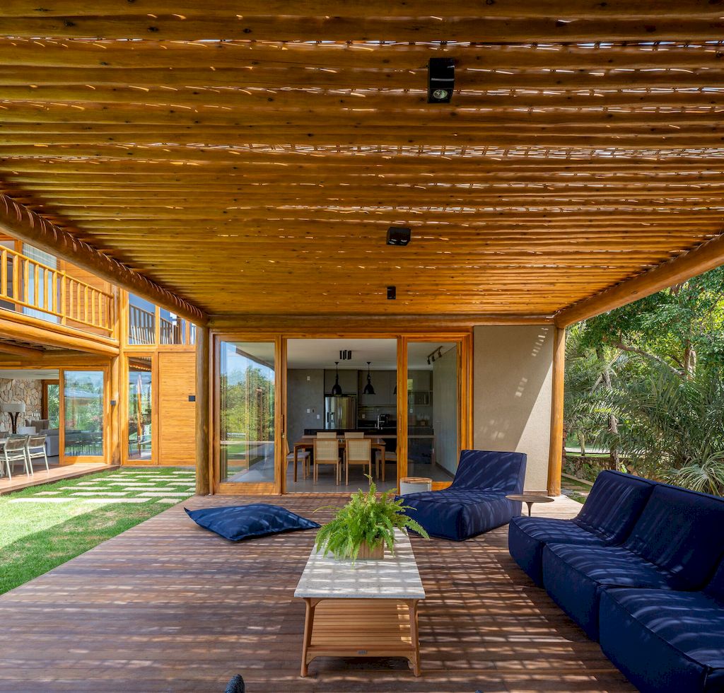 Pérgola House in Brazil by Sidney Quintela Architecture + Urban Planning