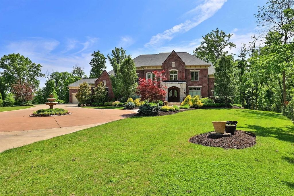 The Estate in Cincinnati is a luxurious home featuring detailed ceilings throughout in main floor and great outdoor spaces now available for sale. This home located at 9170 Given Rd, Cincinnati, Ohio offering 06 bedrooms and 09 bathrooms with 10,760 square feet of living spaces.