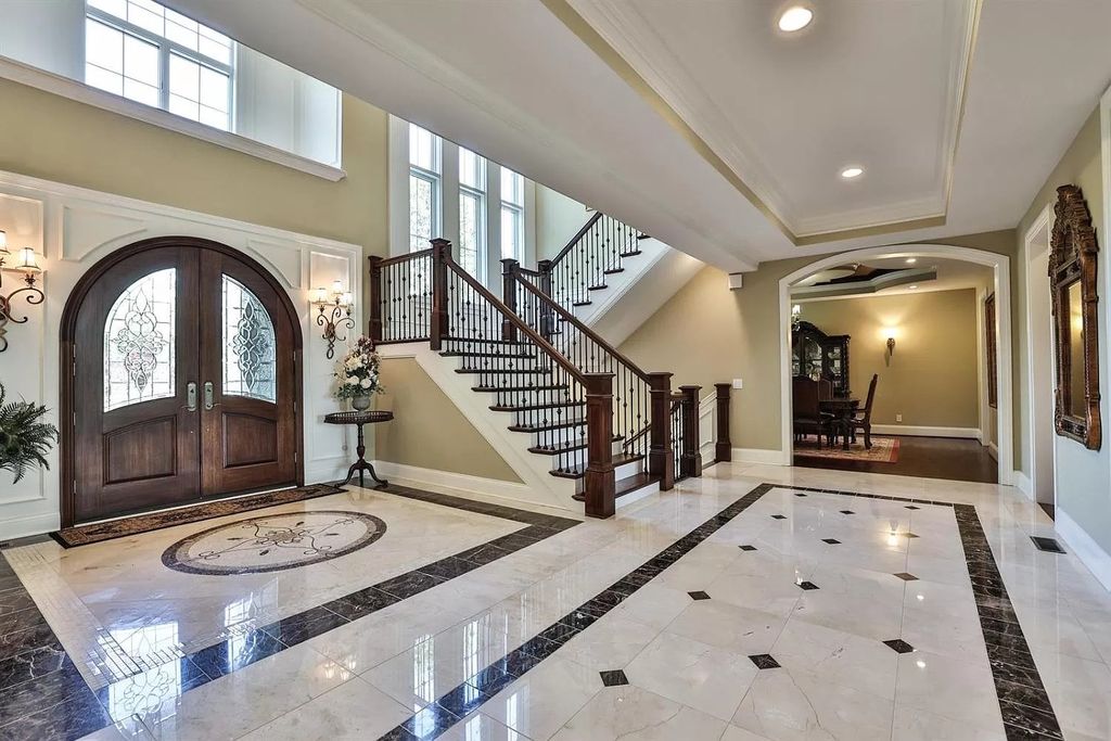 The Estate in Cincinnati is a luxurious home featuring detailed ceilings throughout in main floor and great outdoor spaces now available for sale. This home located at 9170 Given Rd, Cincinnati, Ohio offering 06 bedrooms and 09 bathrooms with 10,760 square feet of living spaces.