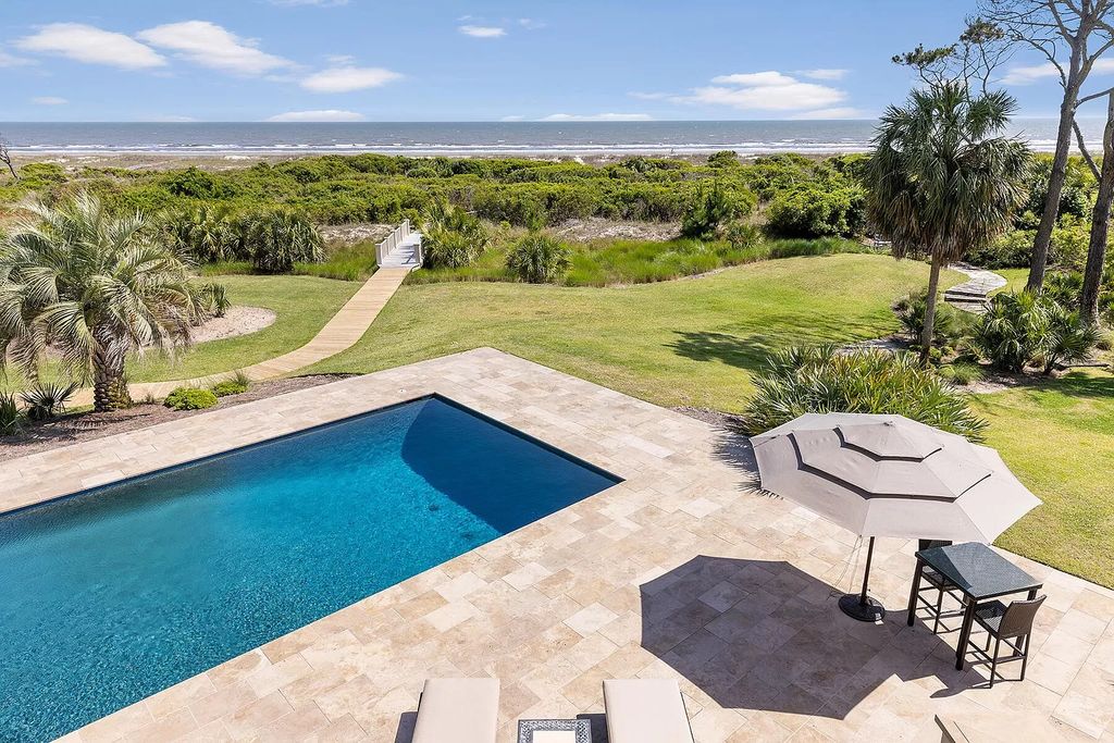 Providing-an-Uncompromising-Beach-Lifestyle-Unique-to-Kiawah-Island-This-House-Lists-for-20000000-13