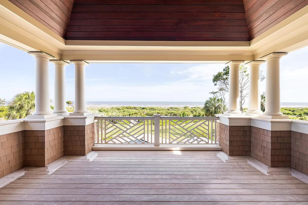 The House in Kiawah Island is designed by renowned architects Shope, Reno & Wharton, now available for sale. This home located at 133 Flyway Dr, Kiawah Island, South Carolina