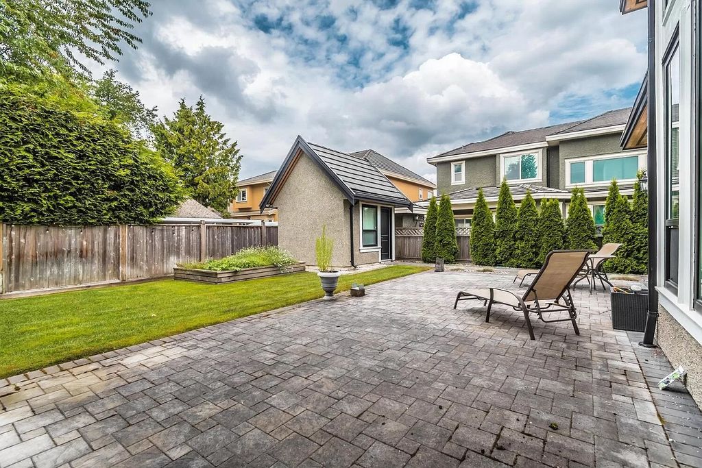 The Home in Richmondhas has a well lit west facing backyard and functional layout, now available for sale. This home located at 9940 Pinewell Cres, Richmond, BC V7A 2C9, Canada