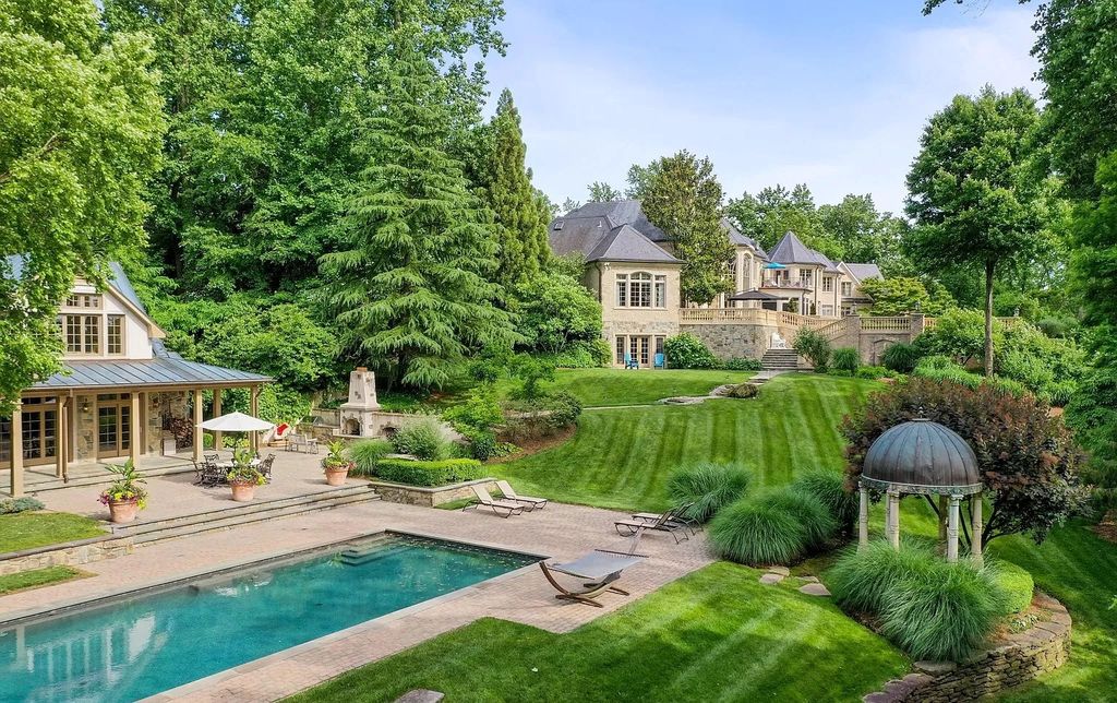 Remarkable-Gated-20-Acre-Waterfront-Estate-with-French-inspired-Design-Lists-for-15900000-39