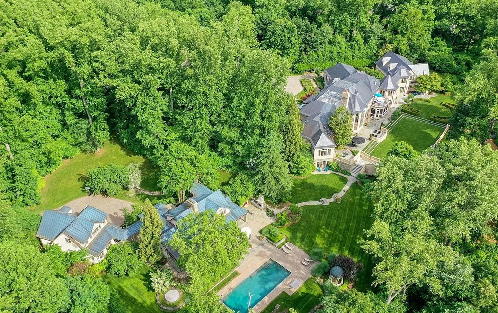 Remarkable-Gated-20-Acre-Waterfront-Estate-with-French-inspired-Design-Lists-for-15900000-43