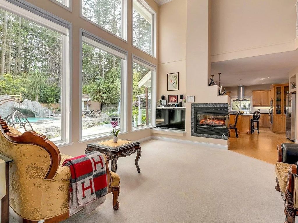 Resort-Like-Executive-Home-in-Surrey-with-Endless-Entertainment-Spaces-Asks-for-C3499000-12