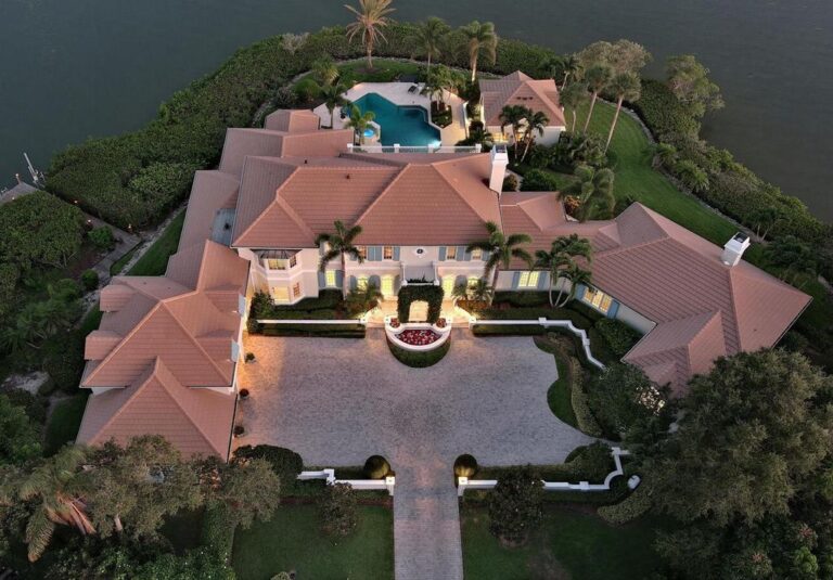 This $10,000,000 Distinguished Home with Intracoastal Views in Vero Beach is A Truly Riverfront Paradise