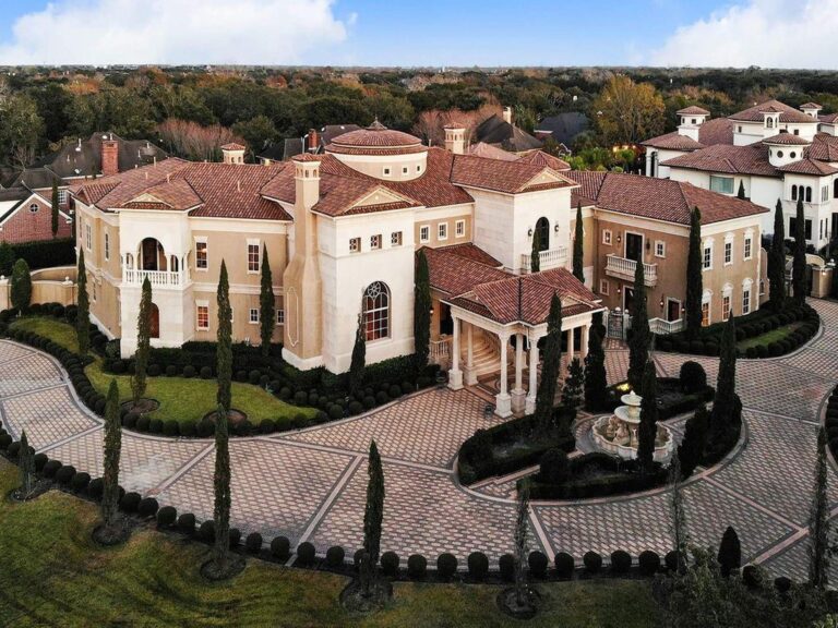 This $10,900,000 Exquisite Palatial Style Residence in Sugar Land is Truly Magnificent Sweetwater Showplace