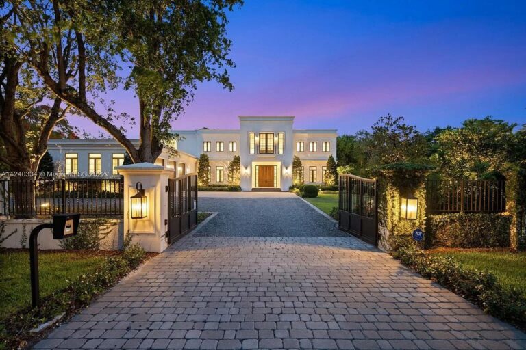 This $12,495,000 Modern Home with Elegant Finishes in Coral Gables Florida Radiating Architectural Sophistication and Novelty