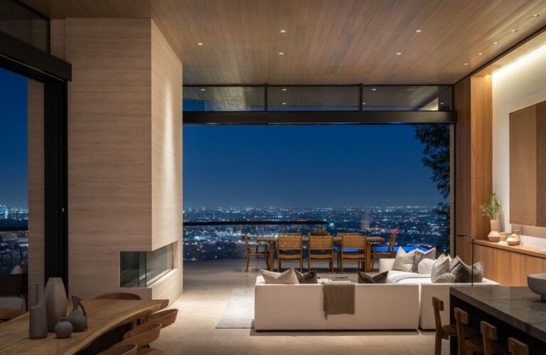 This $34,000,000 Remarkable Modern Home features The Finest Finishes and Jetliner Views over The Los Angeles Basin