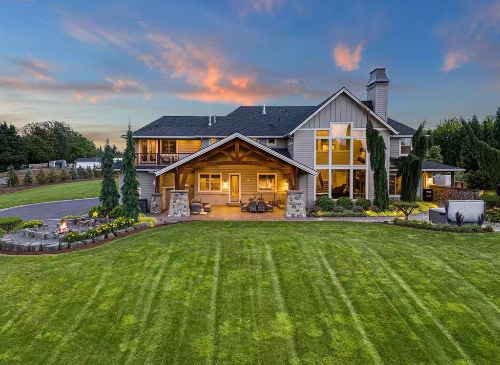 The Home in Ridgefield has seamless flow from 2-story entry to formal dining, great room, gourmet kitchen, now available for sale. This home located at 18607 NW 41st Ave, Ridgefield, Washington