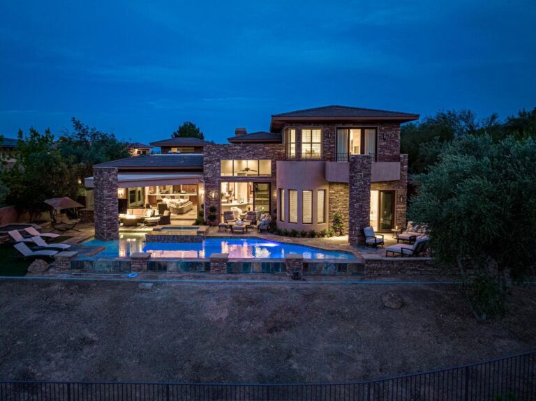 Exquisite Promontory Residence with A Fusion of Luxury and Impeccable Upgrades in Las Vegas