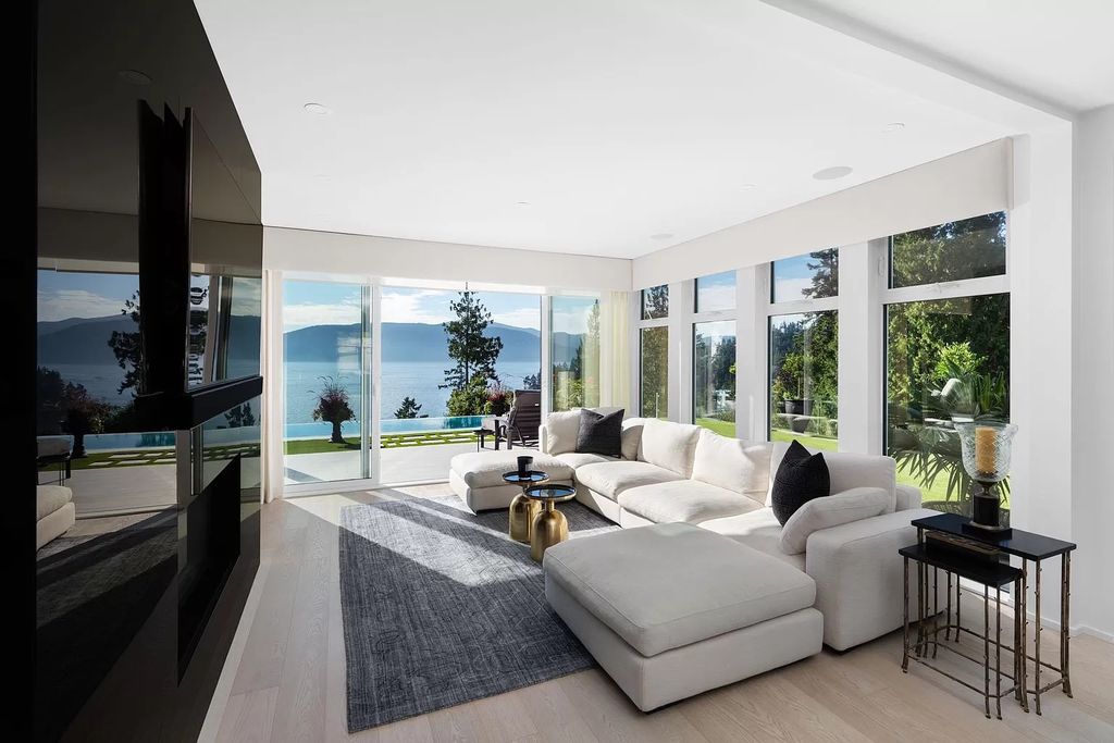 The Estate in West Vancouver is a chic entertainer’s dream home with luxurious interior living, now available for sale. This home located at 5428 Marine Dr, West Vancouver, BC V7W 2N6, Canada