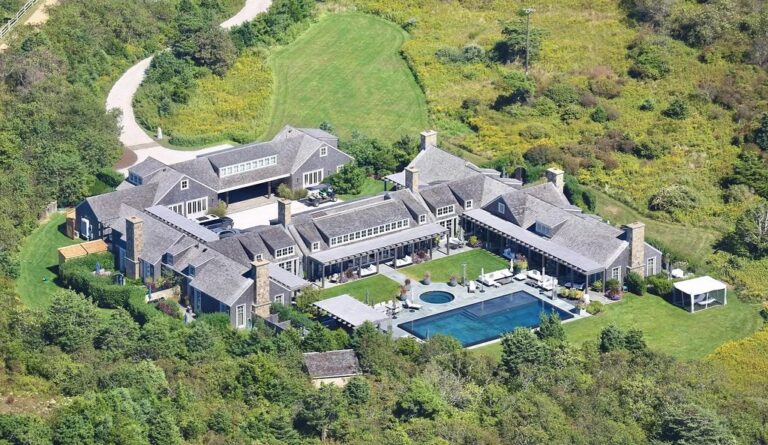 This Dramatic Contemporary Styled House in Edgartown with Striking Architectural Elements Asks for $18,500,000